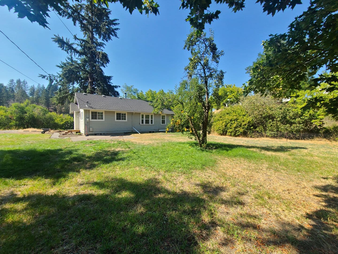 Spokane House: 2225 W 10th Ave