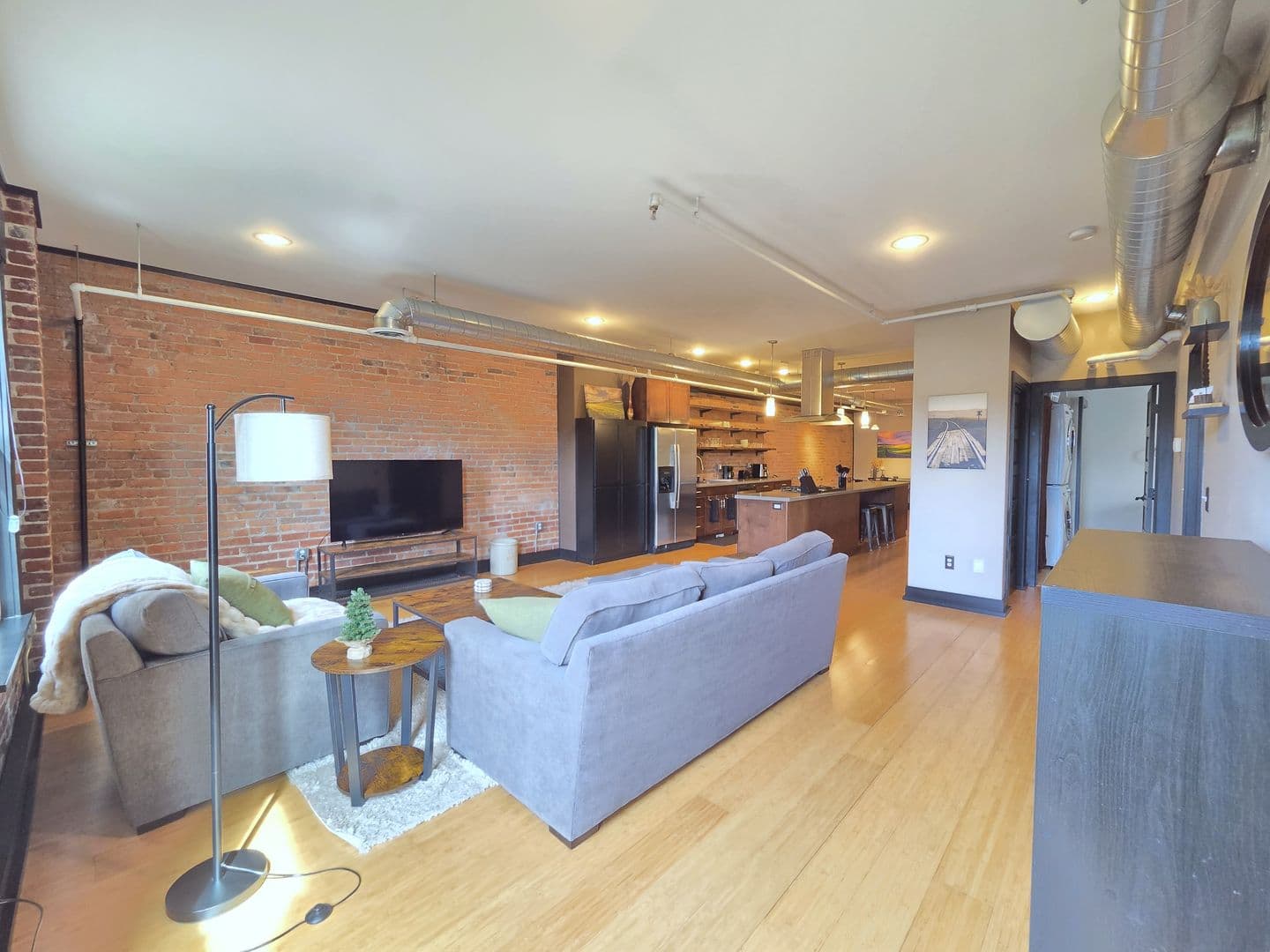 Spokane House: 401 W 1st Ave #2