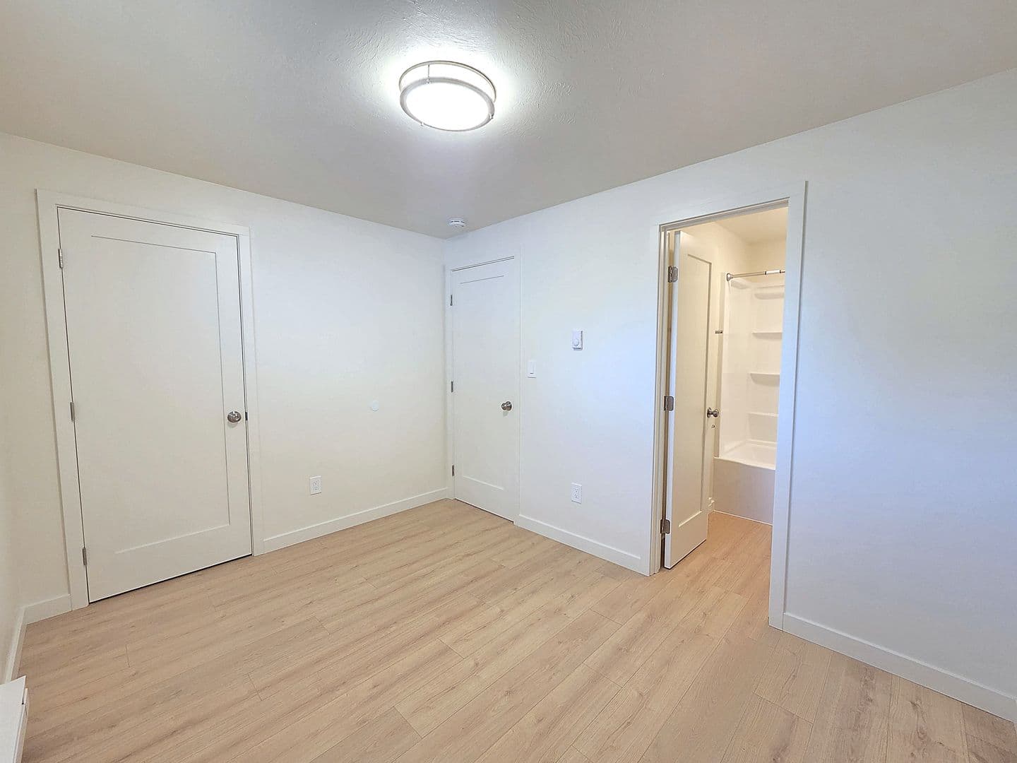 Spokane Apartment: 1705 N Post