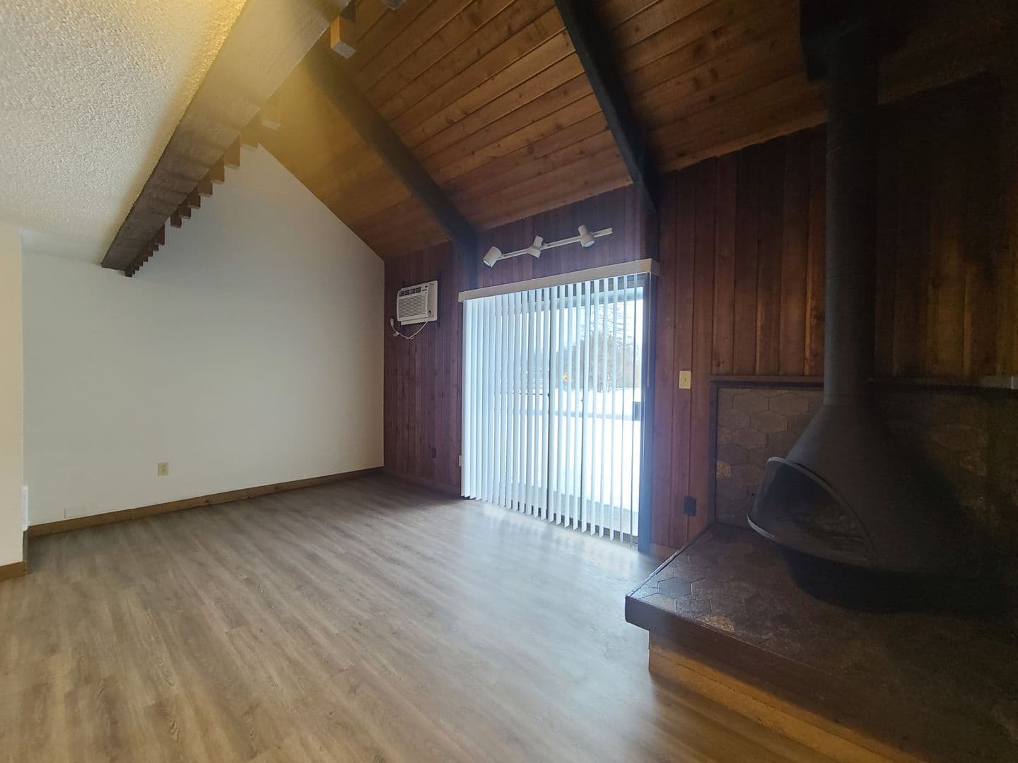 Spokane Apartment: 2918 E. South Riverton Ave