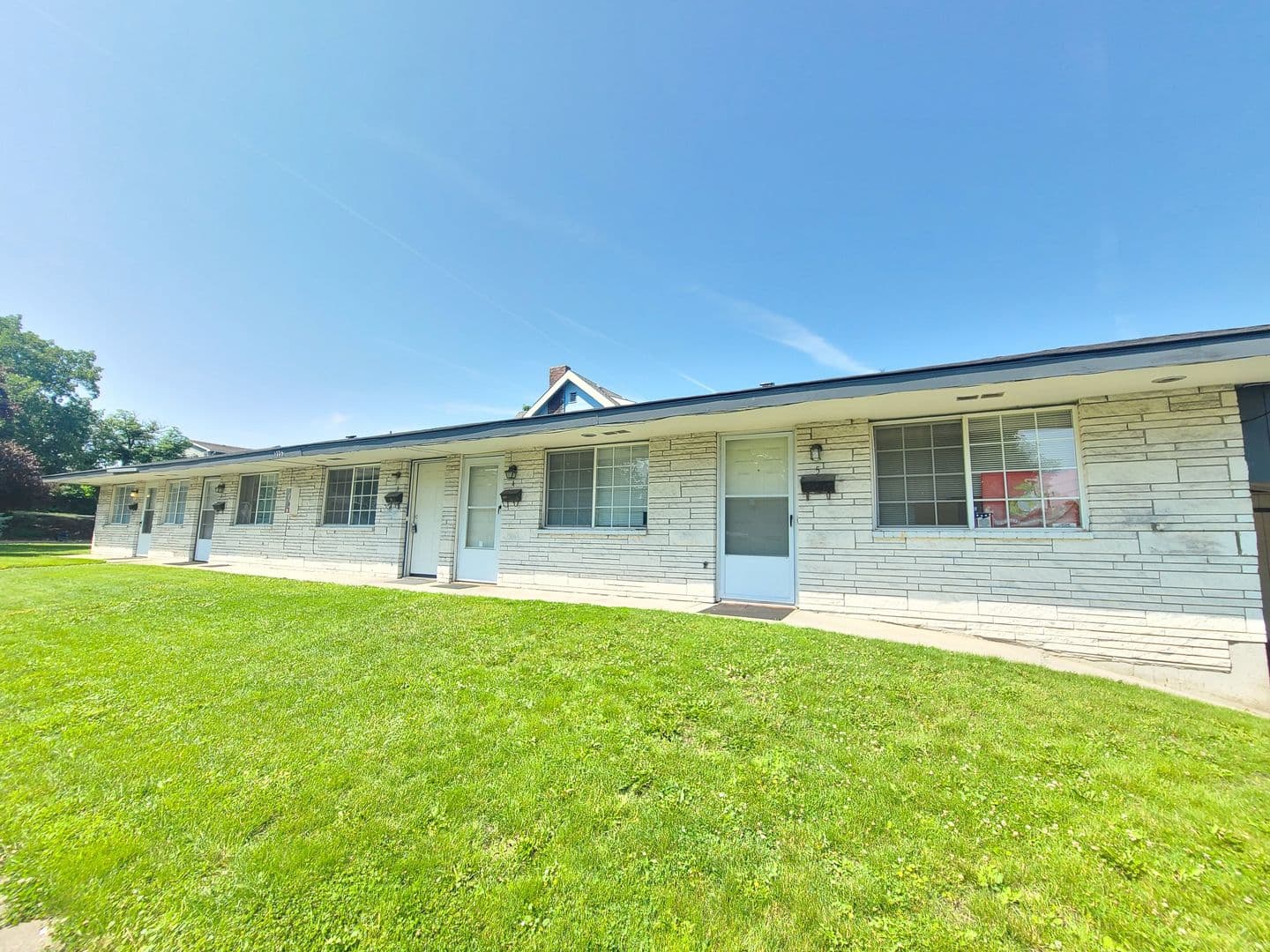 Spokane Apartment: 1705 N Post