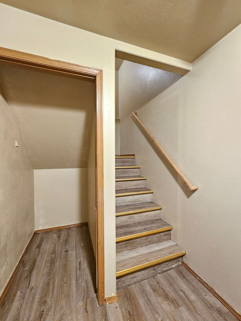 Spokane Apartment: 407 E 8th Ave