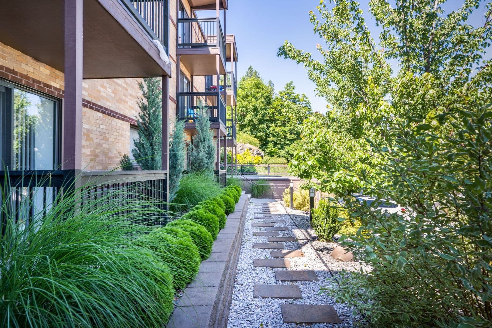 Spokane Apartment: 911 - 919 W. 7th Ave