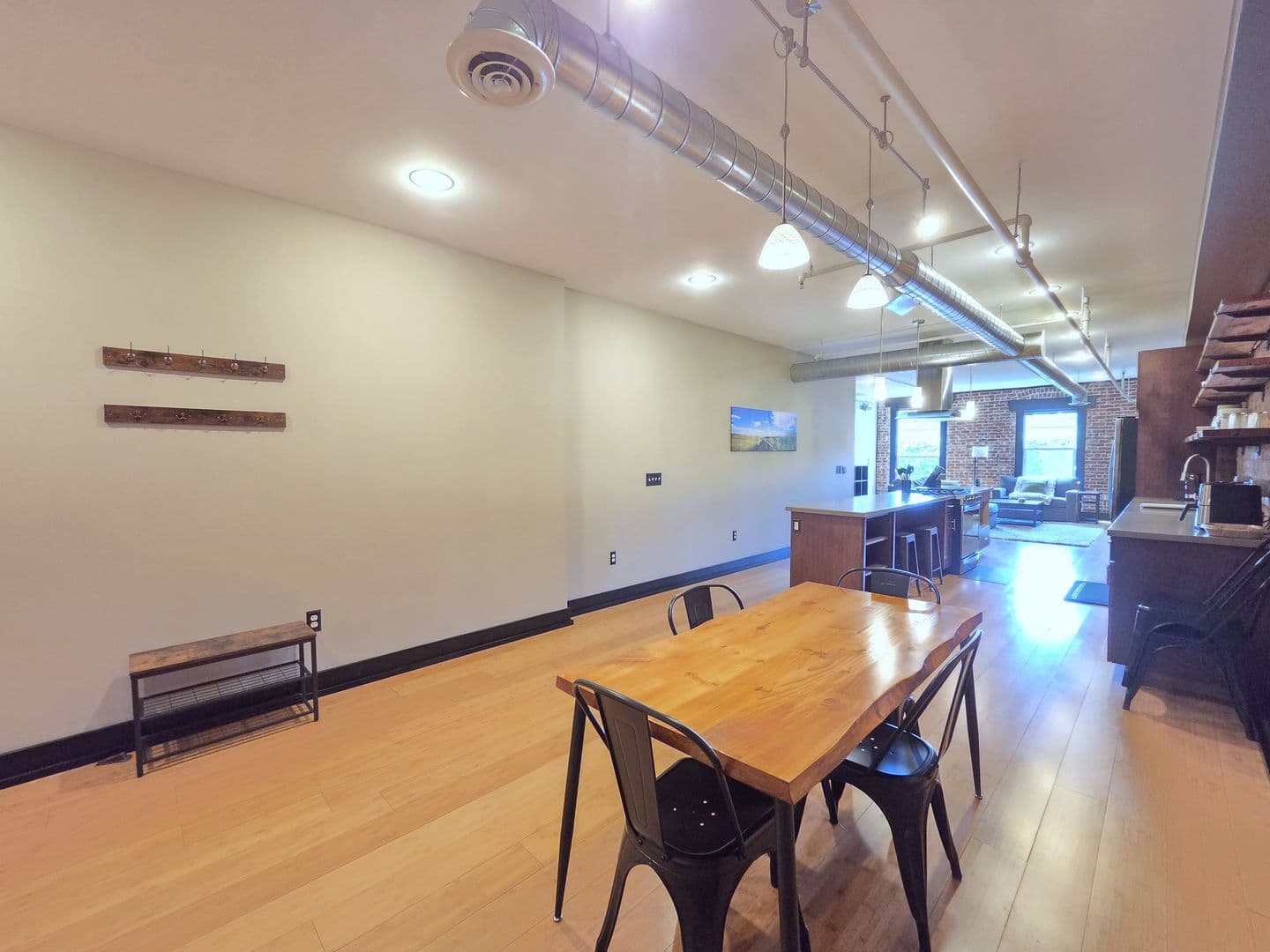 Spokane House: 401 W 1st Ave #2