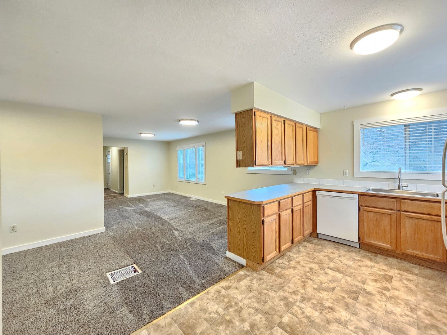 Spokane House: 2225 W 10th Ave