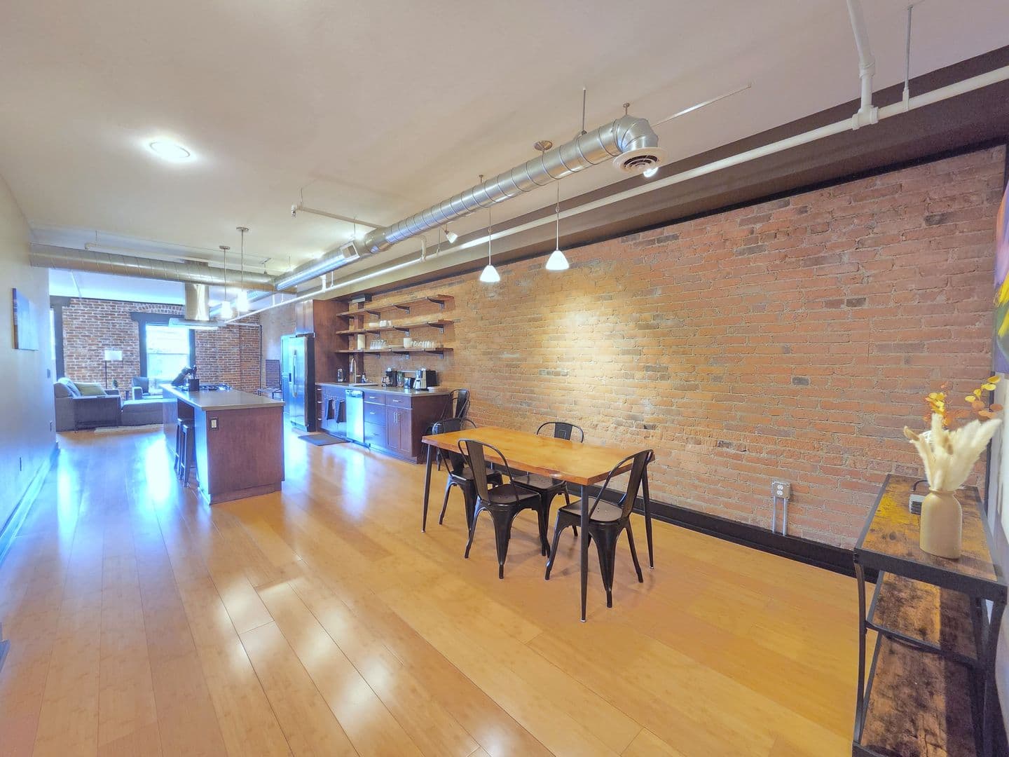 Spokane House: 401 W 1st Ave #2