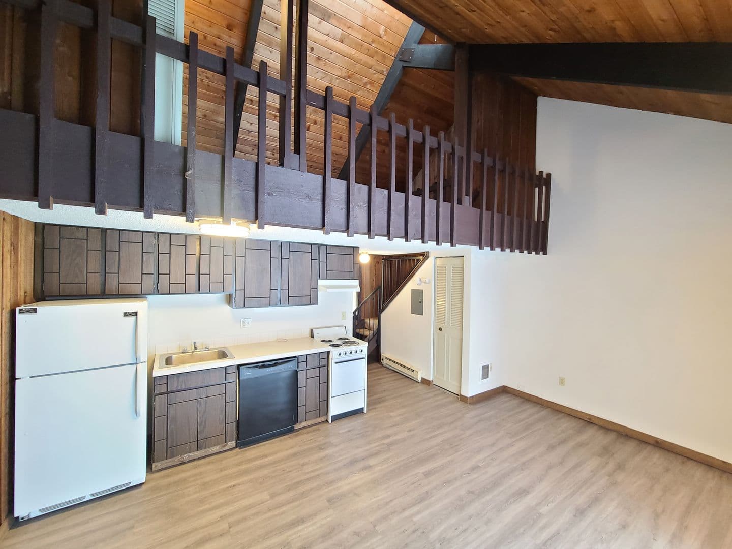 Spokane Apartment: 2918 E. South Riverton Ave