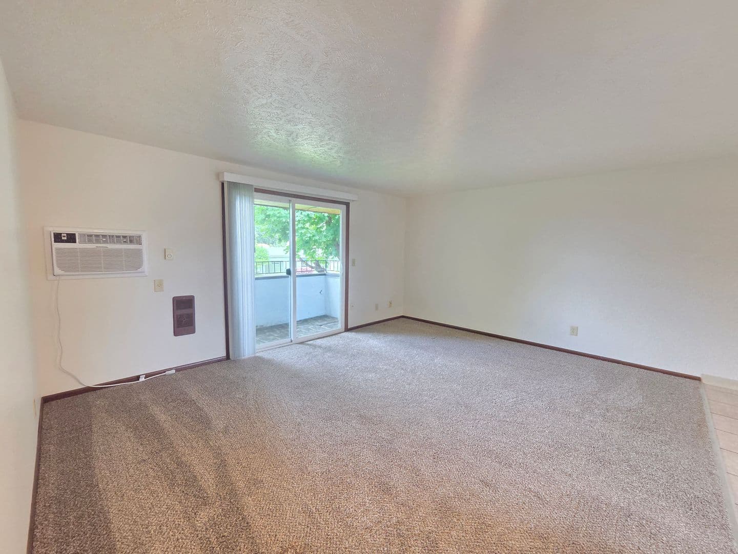 Spokane Apartment: 3315-3317 W. Bismark Ave