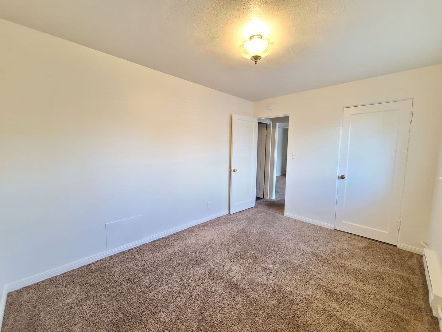 Spokane Apartment: 911 - 919 W. 7th Ave
