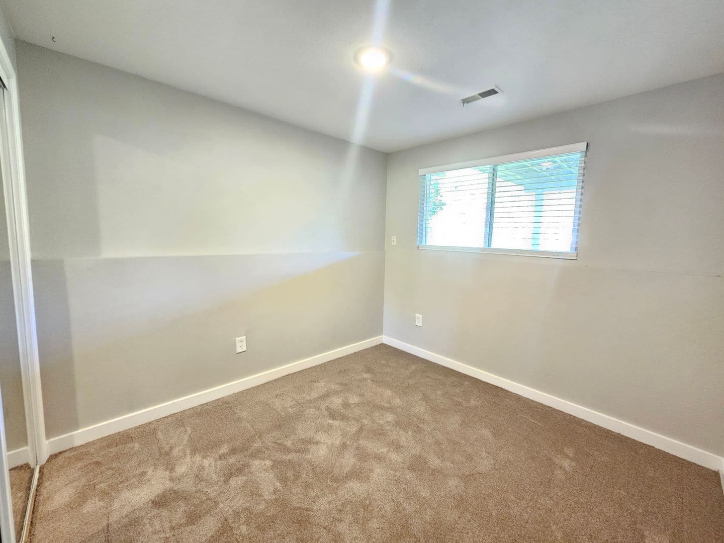 Spokane House: 1721 E 58th Ave