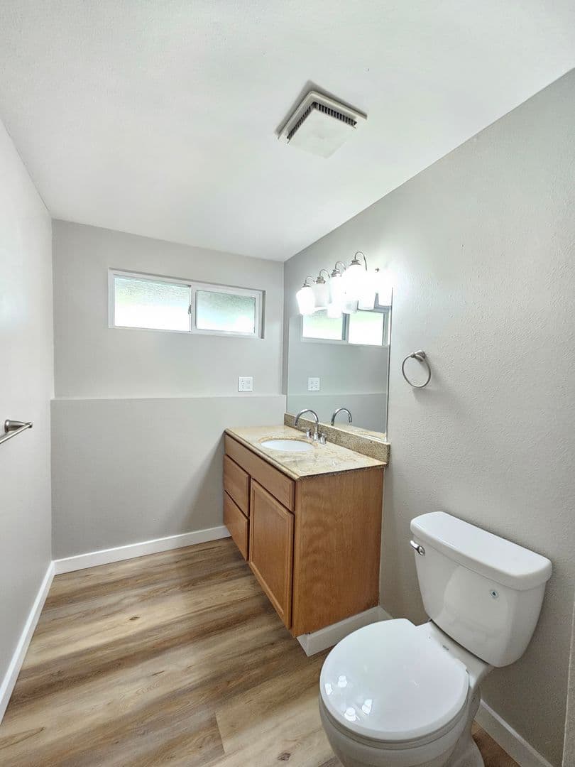 Spokane House: 1721 E 58th Ave