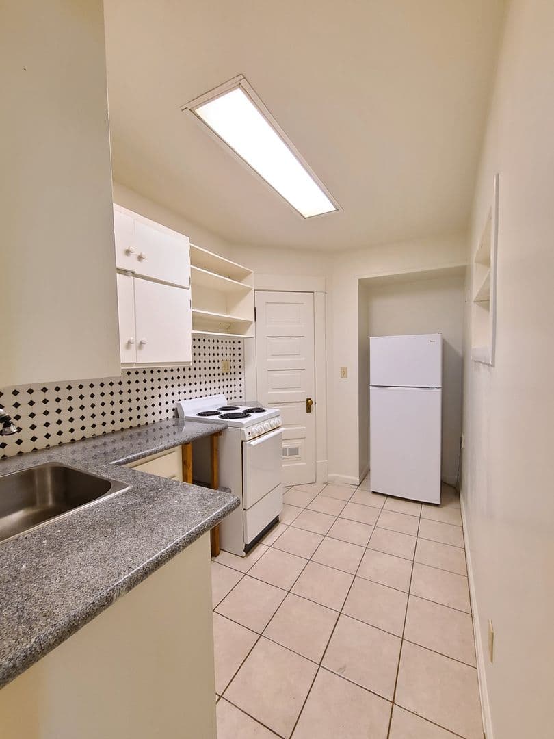 Spokane Apartment: 626 S Cedar St