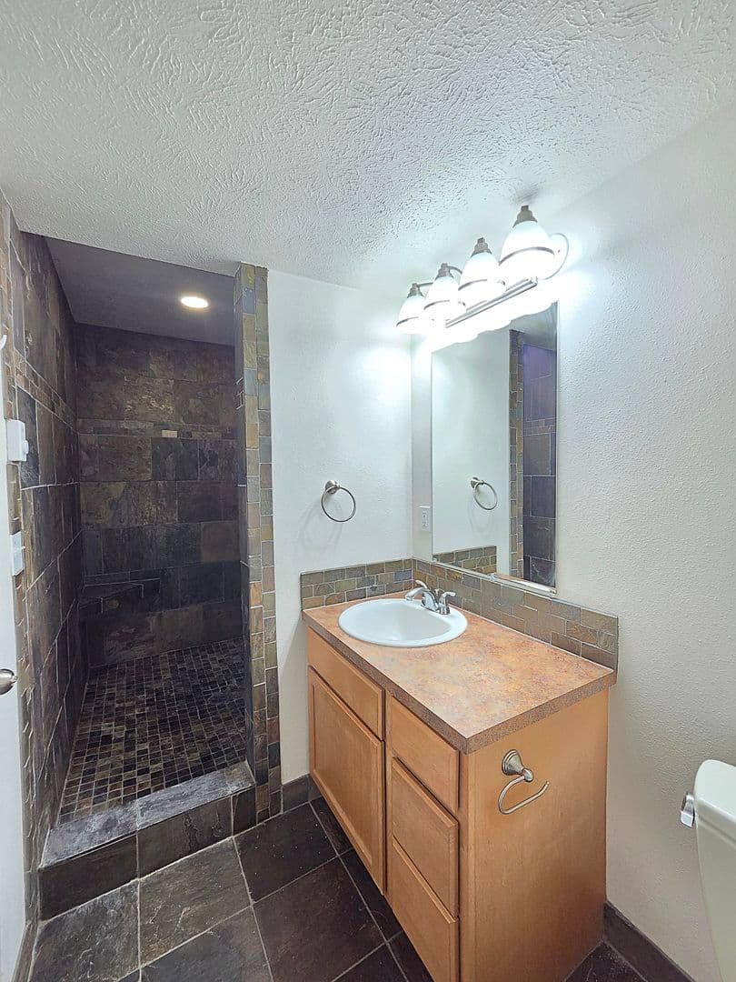 Spokane Apartment: 309 E 14th Ave