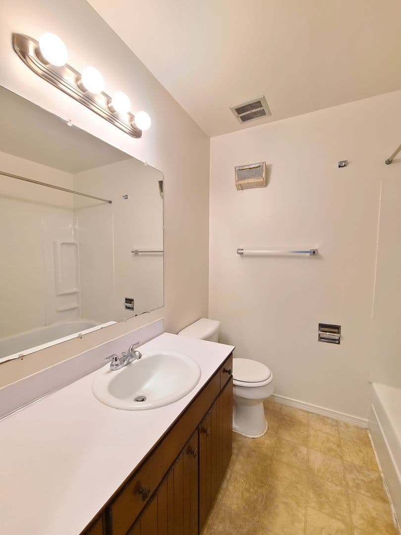 Spokane Apartment: 704 S. Adams