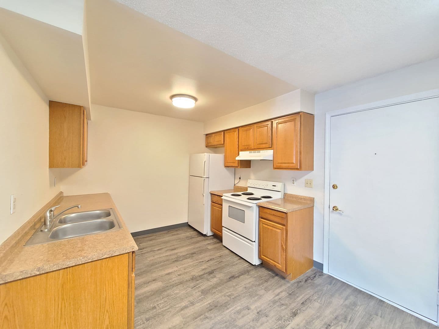 Spokane Apartment: 1204 W. 6th Ave