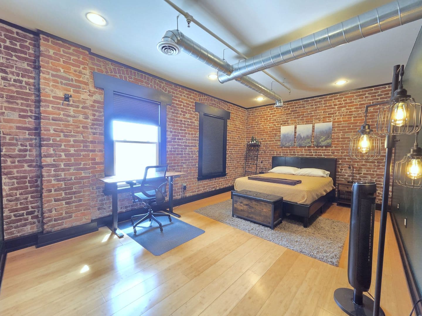 Spokane House: 401 W 1st Ave #2