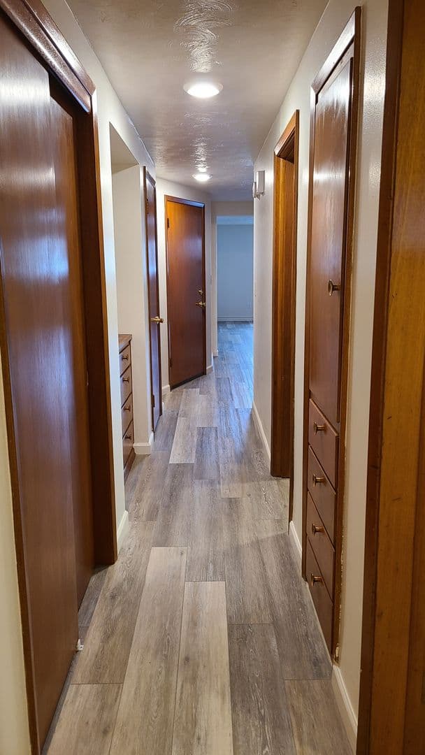 Spokane Apartment: 1521 W 8th Ave