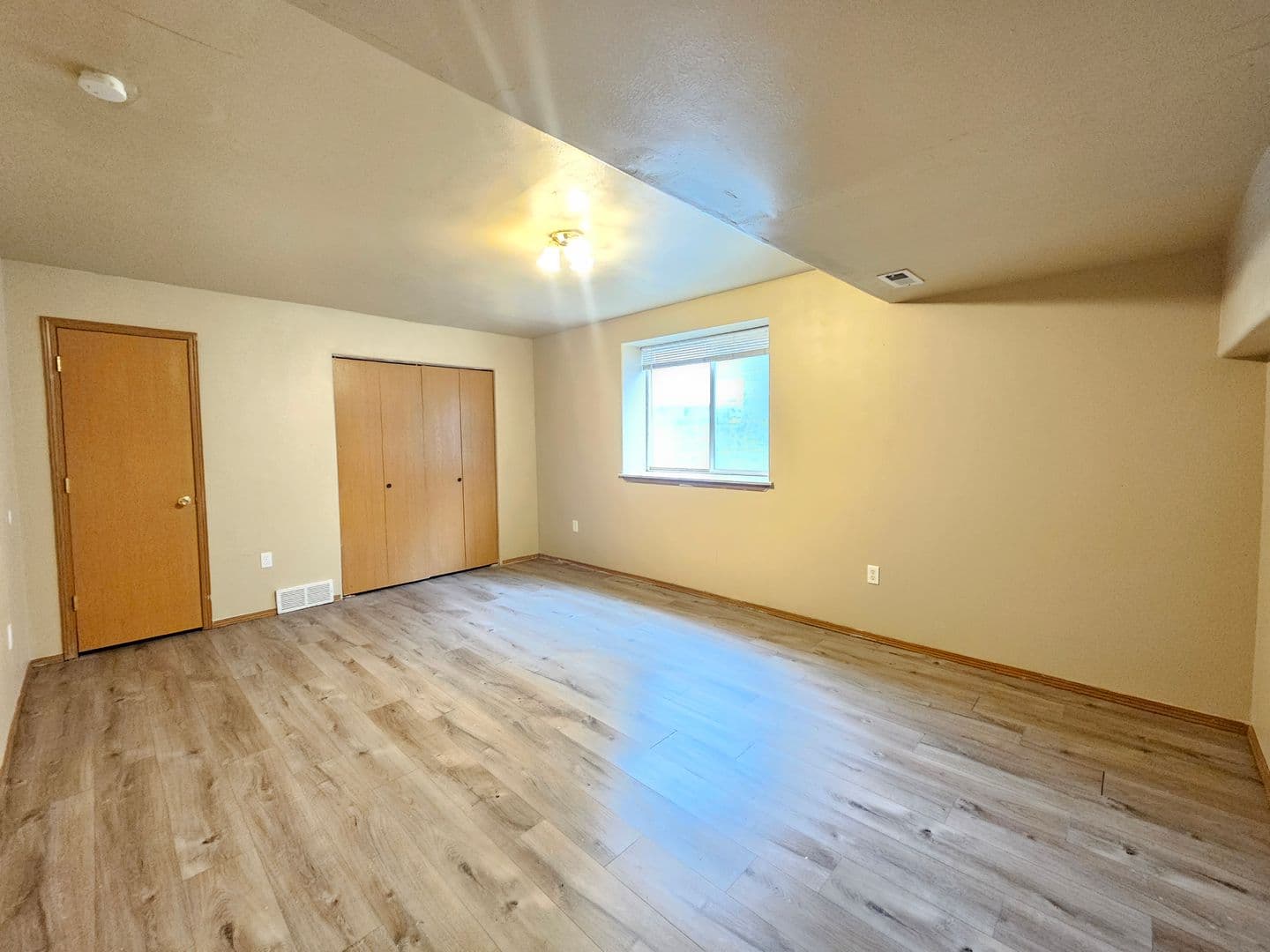 Spokane Apartment: 407 E 8th Ave