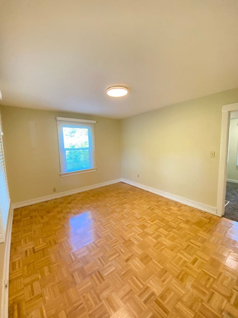 Spokane House: 2225 W 10th Ave