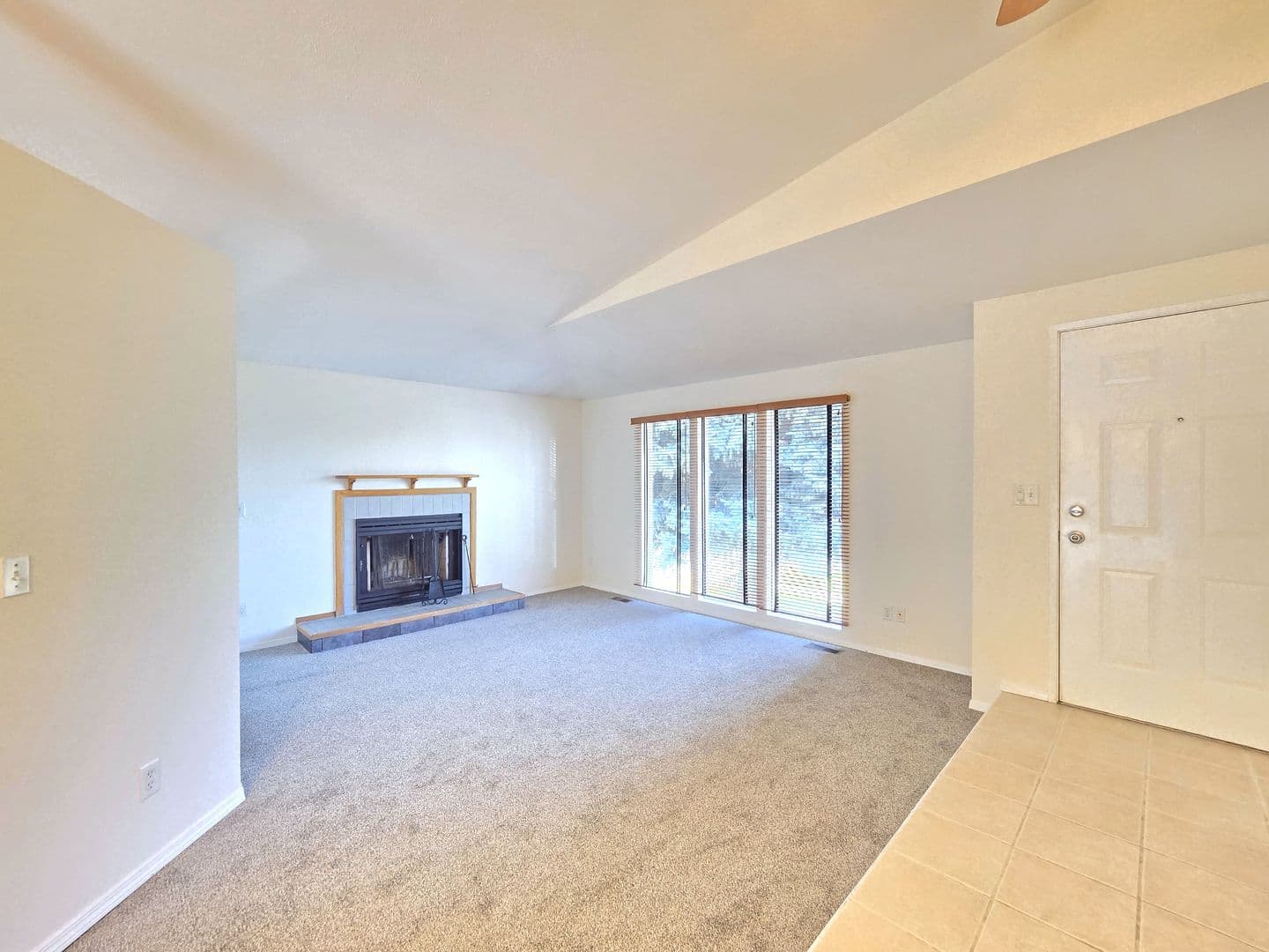 Spokane House: 4908 W Lamar Ave