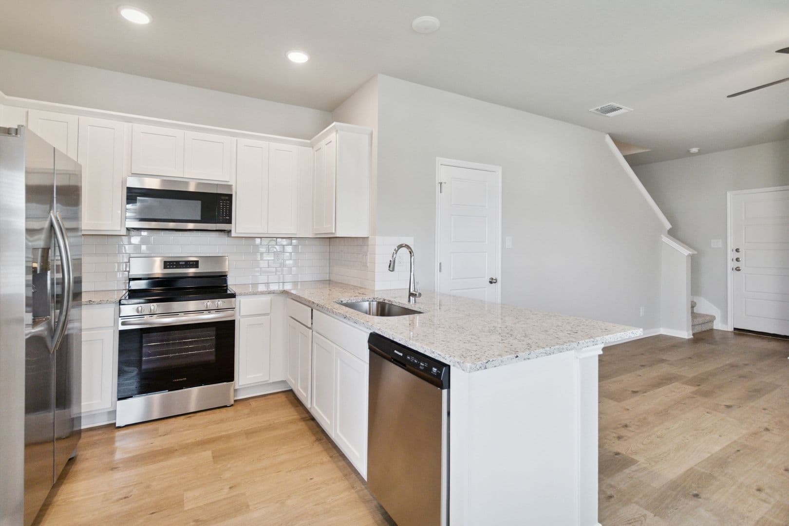Buda House: 525 Caymus Dr. Unit B