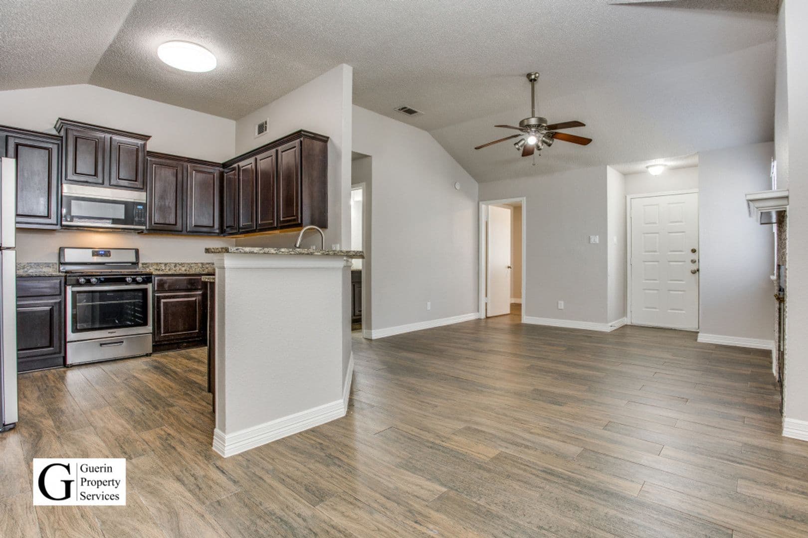 Round Rock House: 1001 Hyridge St.