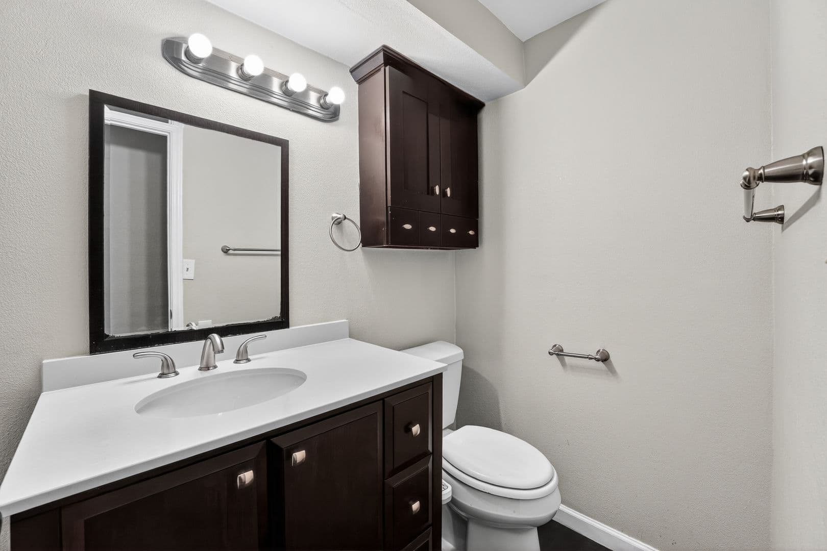 Leander House: 20600 Bonanza St Unit 2