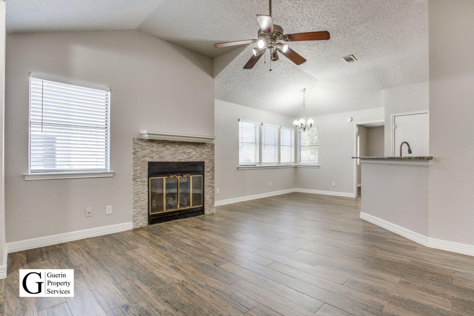 Round Rock House: 1001 Hyridge St.