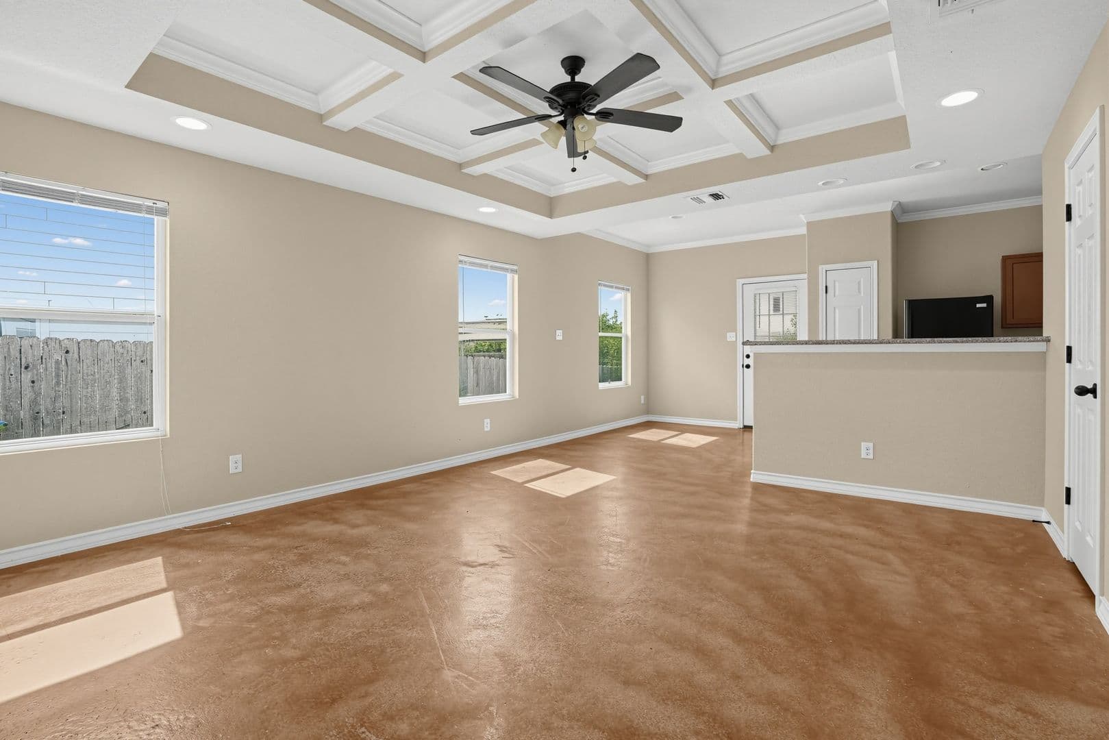 Selma House: 16825 Showdown Path Unit 4