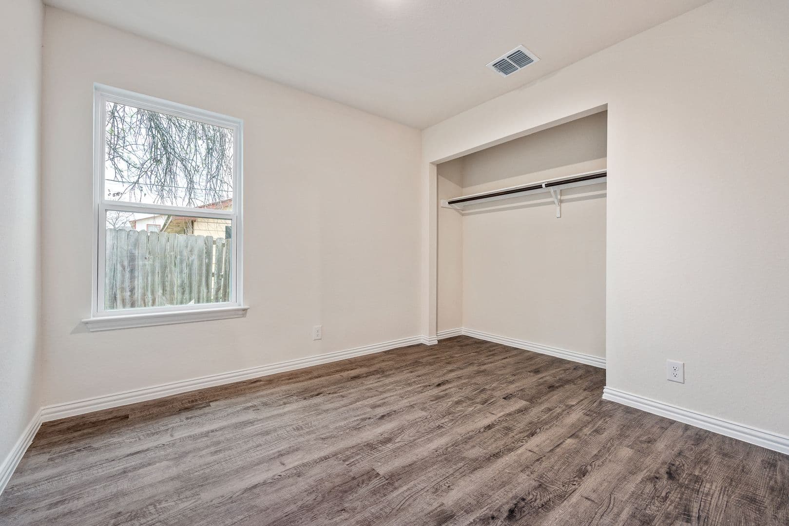 Seguin House: 1143 Magnolia St. Unit A