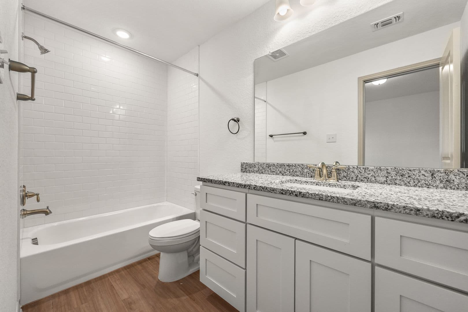 San Antonio House: 7518 Gramercy Way Unit 102