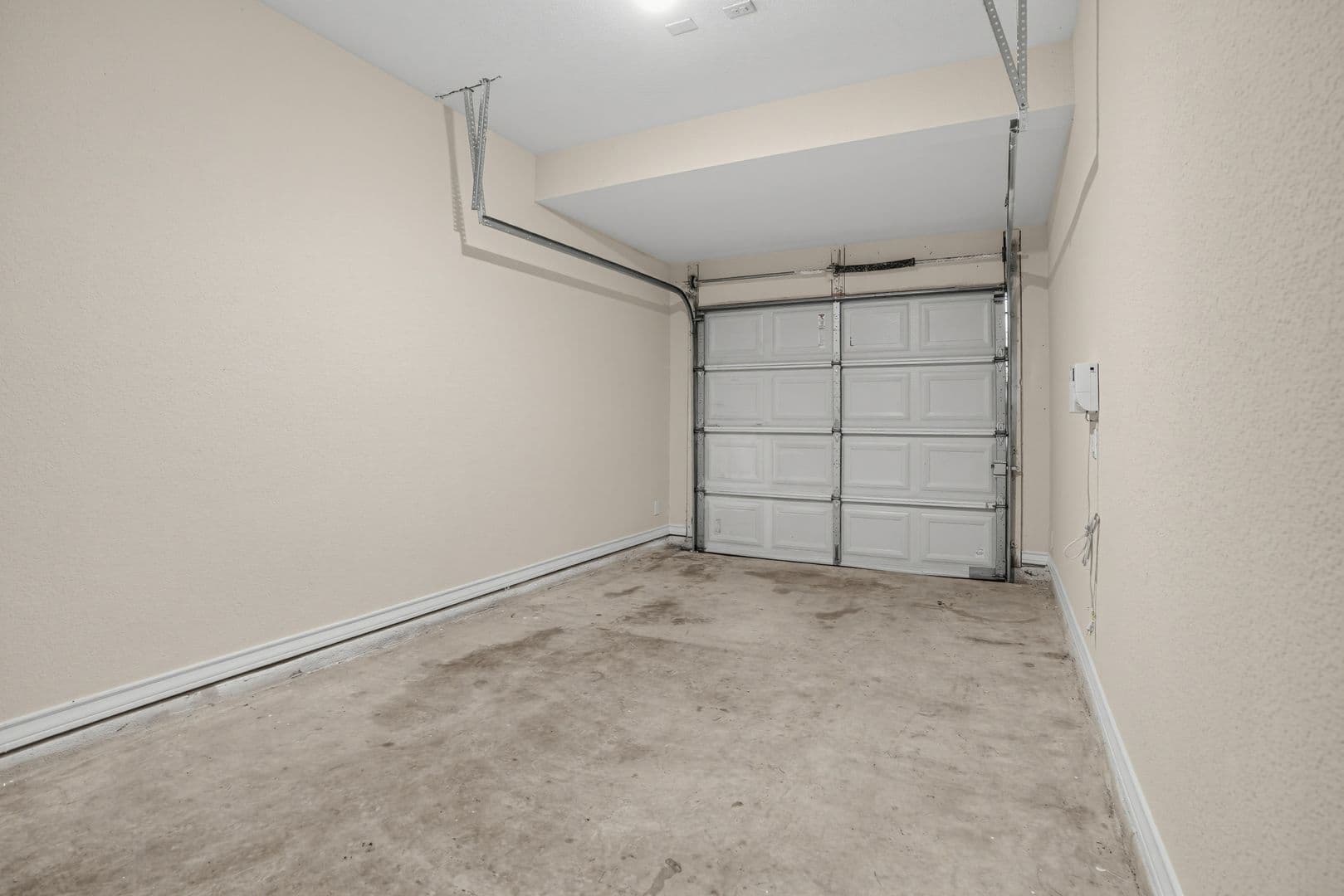 Selma House: 16825 Showdown Path Unit 3
