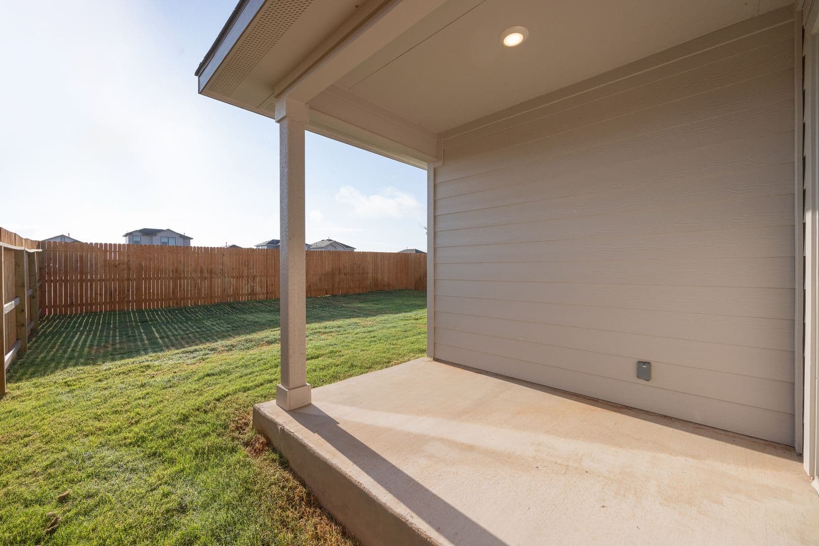 Floresville House: 148 Chipping Alley