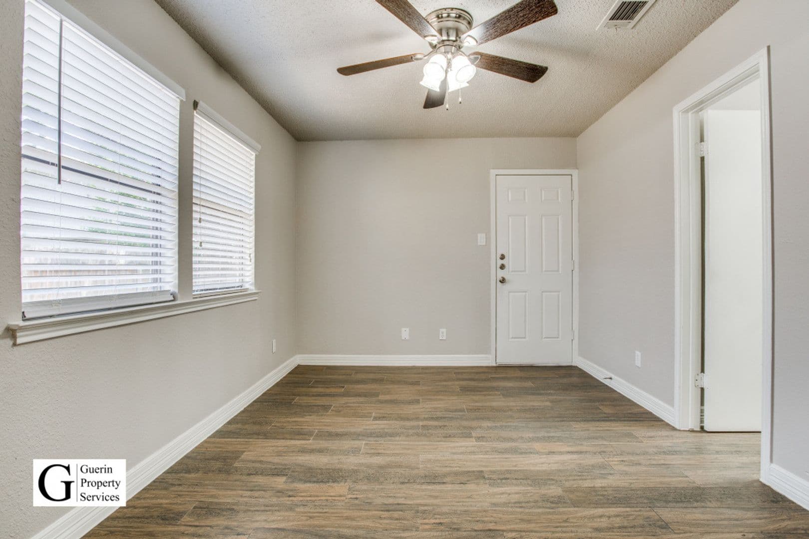 Round Rock House: 1001 Hyridge St.