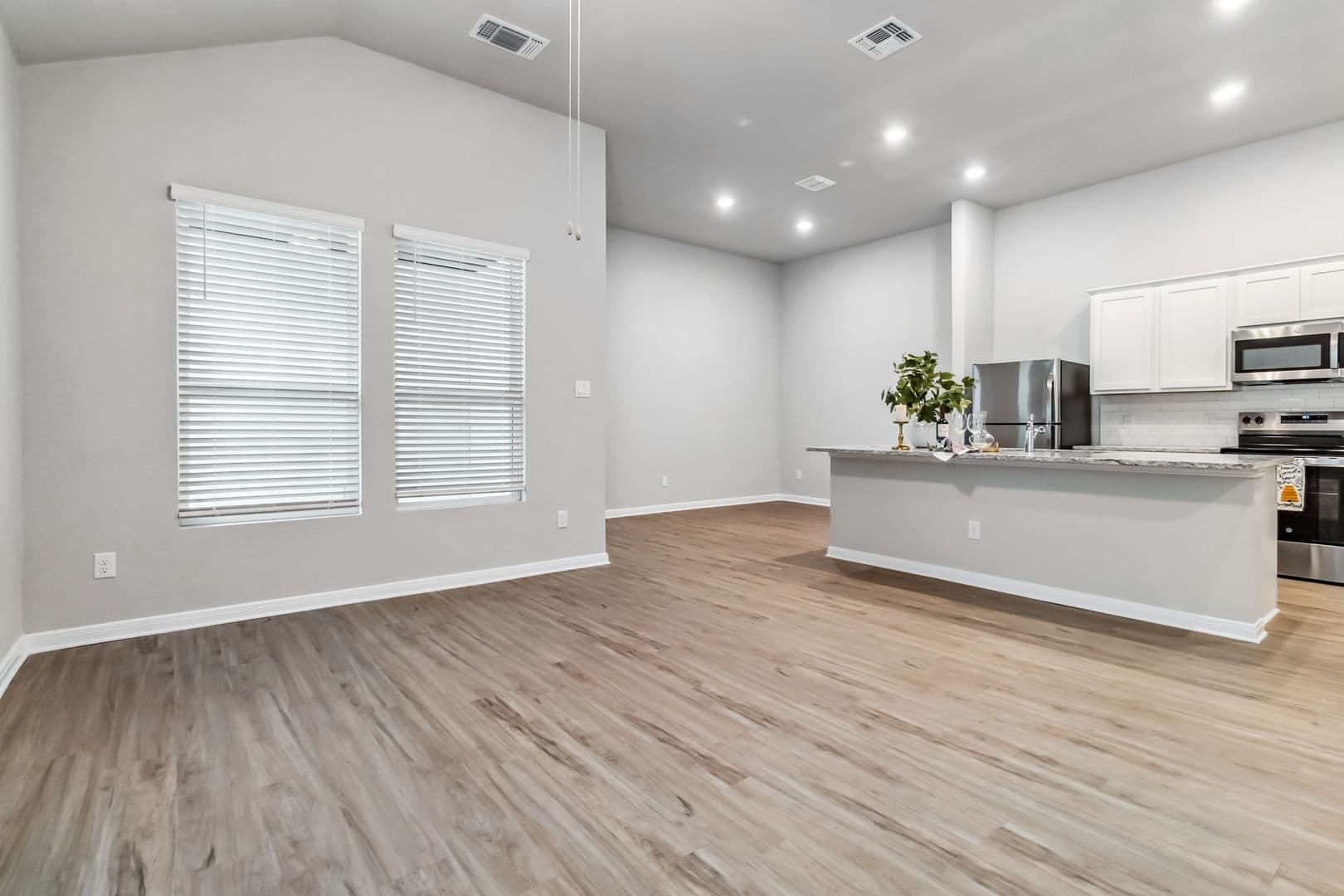 Buda House: 992 Staglin St. Unit A