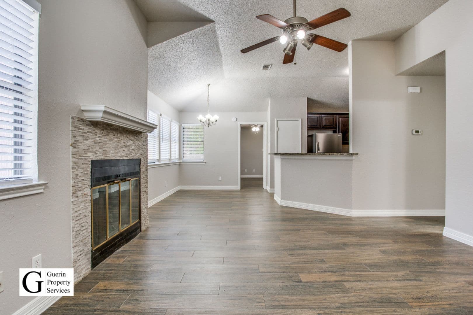 Round Rock House: 1001 Hyridge St.