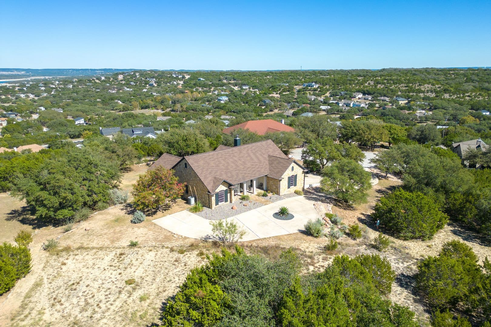 Spicewood House: 702 E Summit Drive