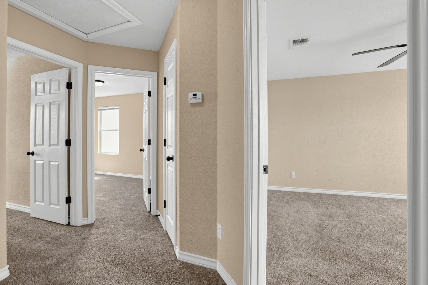 Selma House: 16825 Showdown Path Unit 4