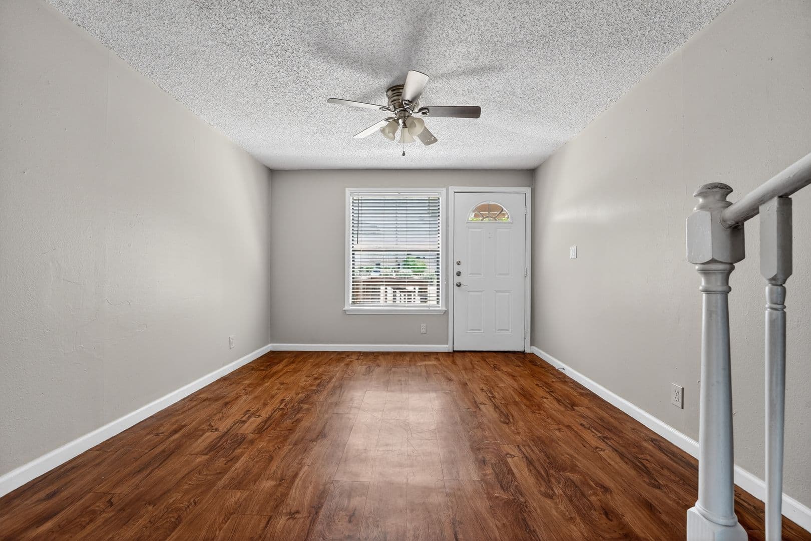 Leander House: 20600 Bonanza St Unit 2