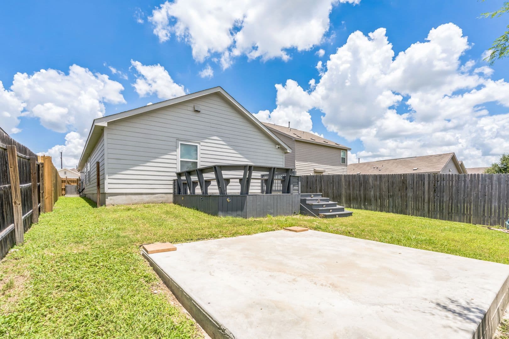 San Antonio House: 7103 Cozy Run