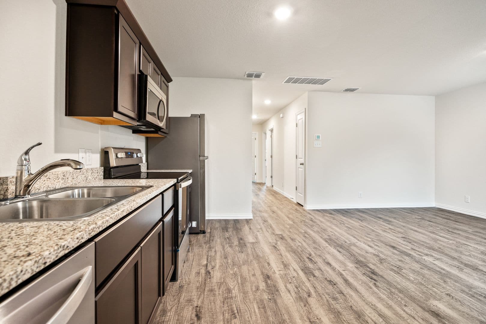 Seguin House: 1143 Magnolia St. Unit A