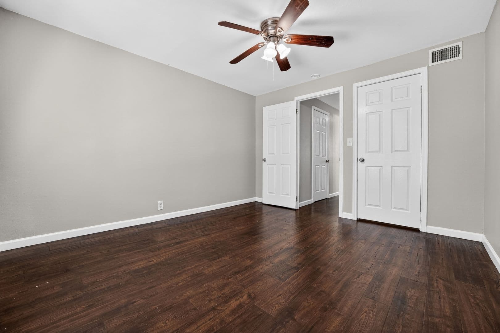 Leander House: 20600 Bonanza St Unit 2
