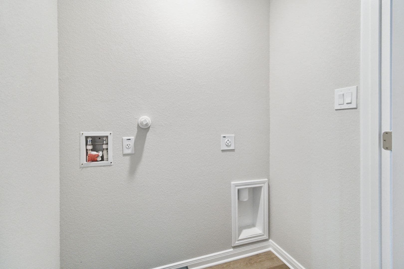 Buda House: 525 Caymus Dr. Unit B