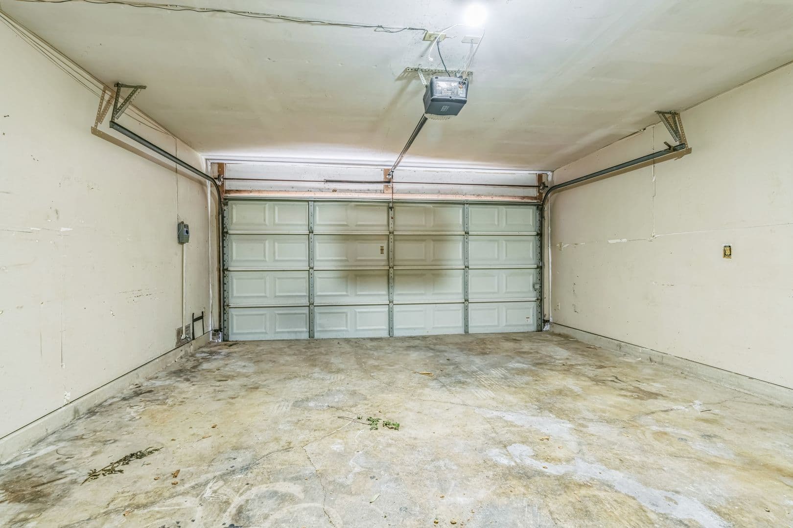 San Antonio House: 7427 Legend Point