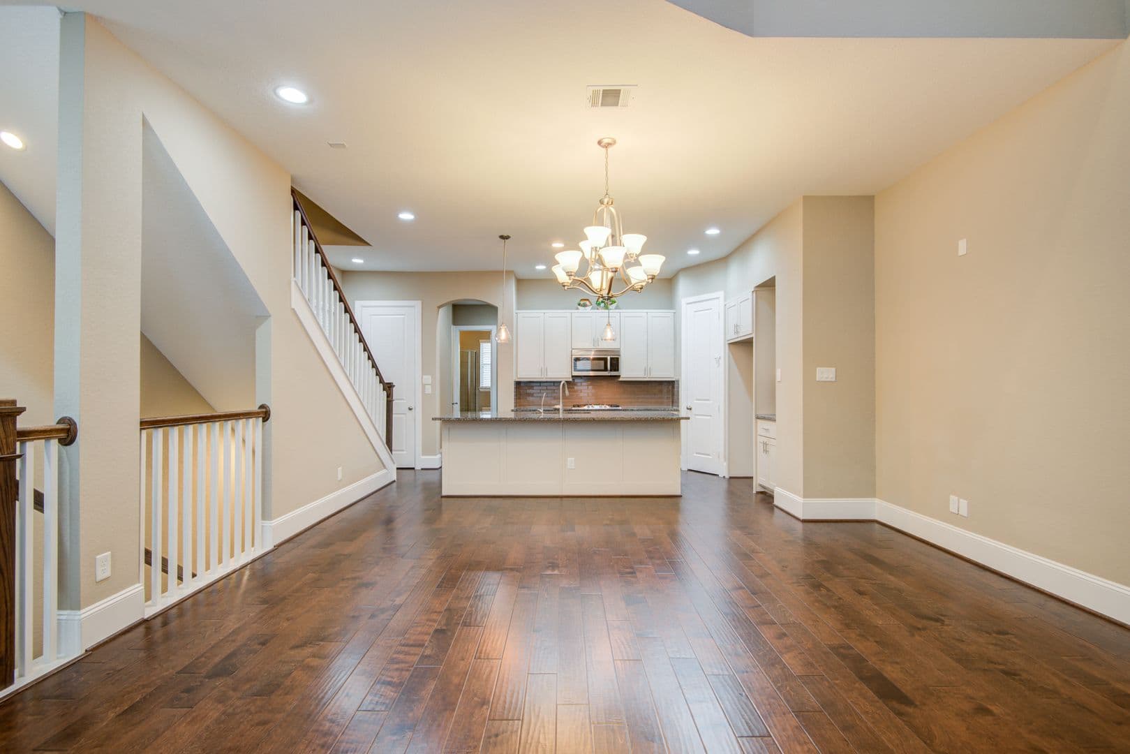 Houston House: 1204 Birkland Pine