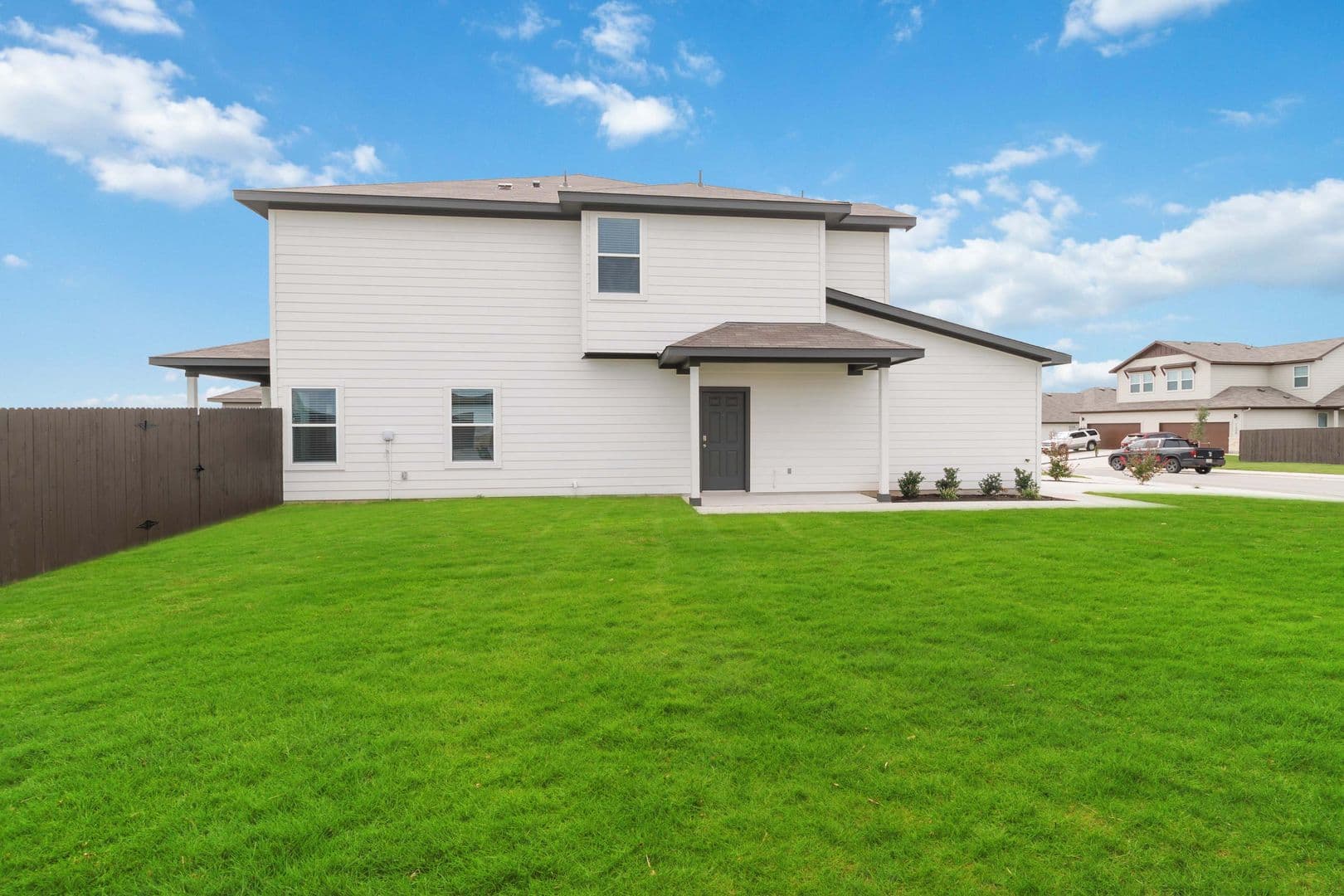 Buda House: 525 Caymus Dr. Unit B