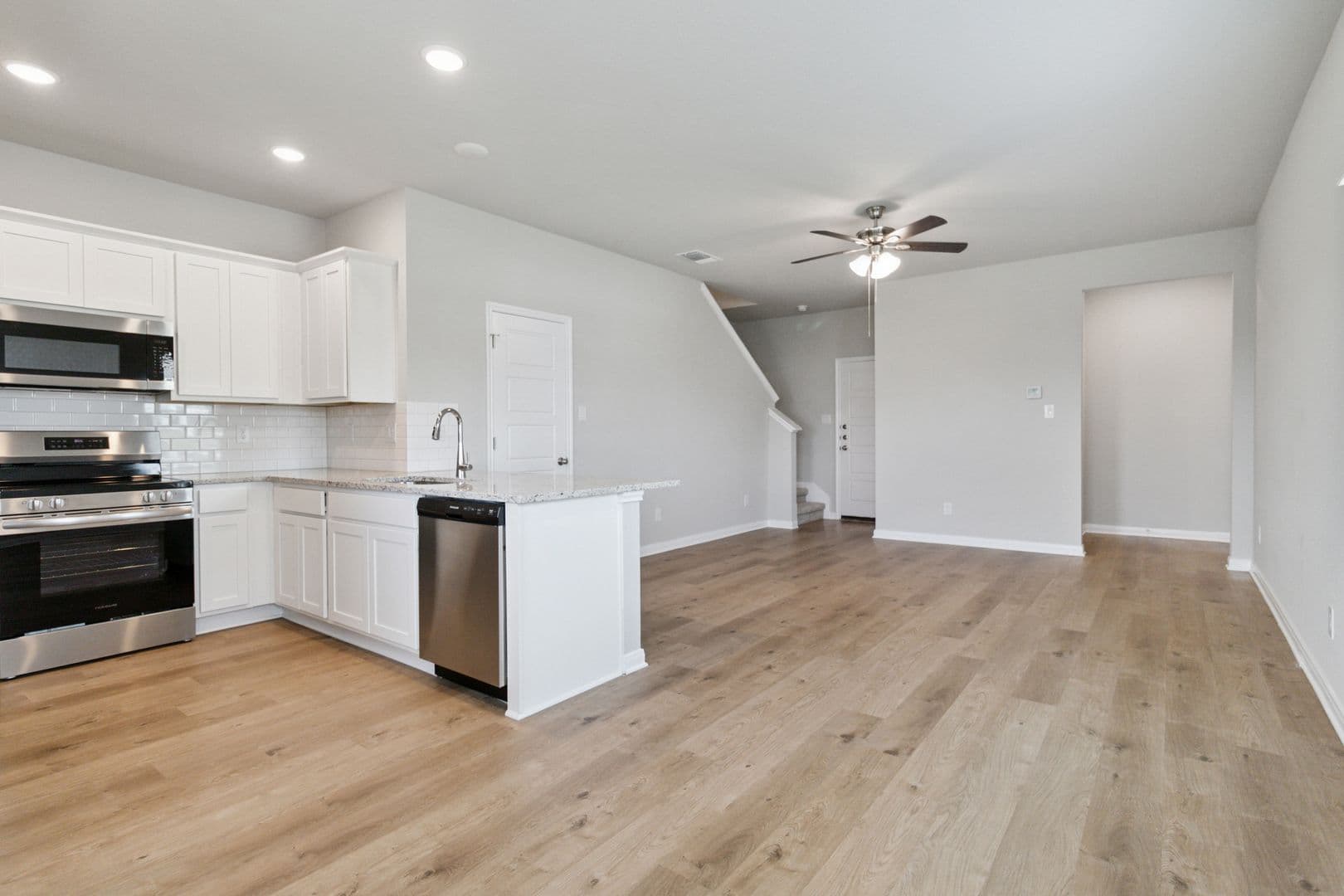 Buda House: 525 Caymus Dr. Unit B