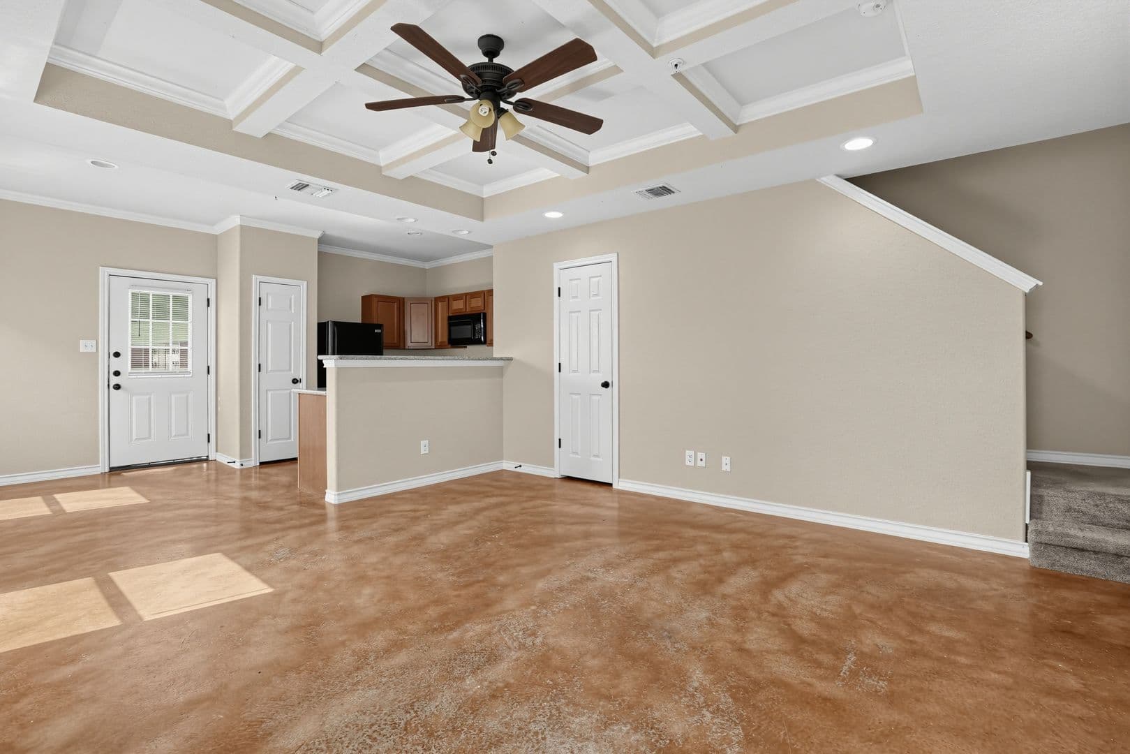 Selma House: 16825 Showdown Path Unit 4