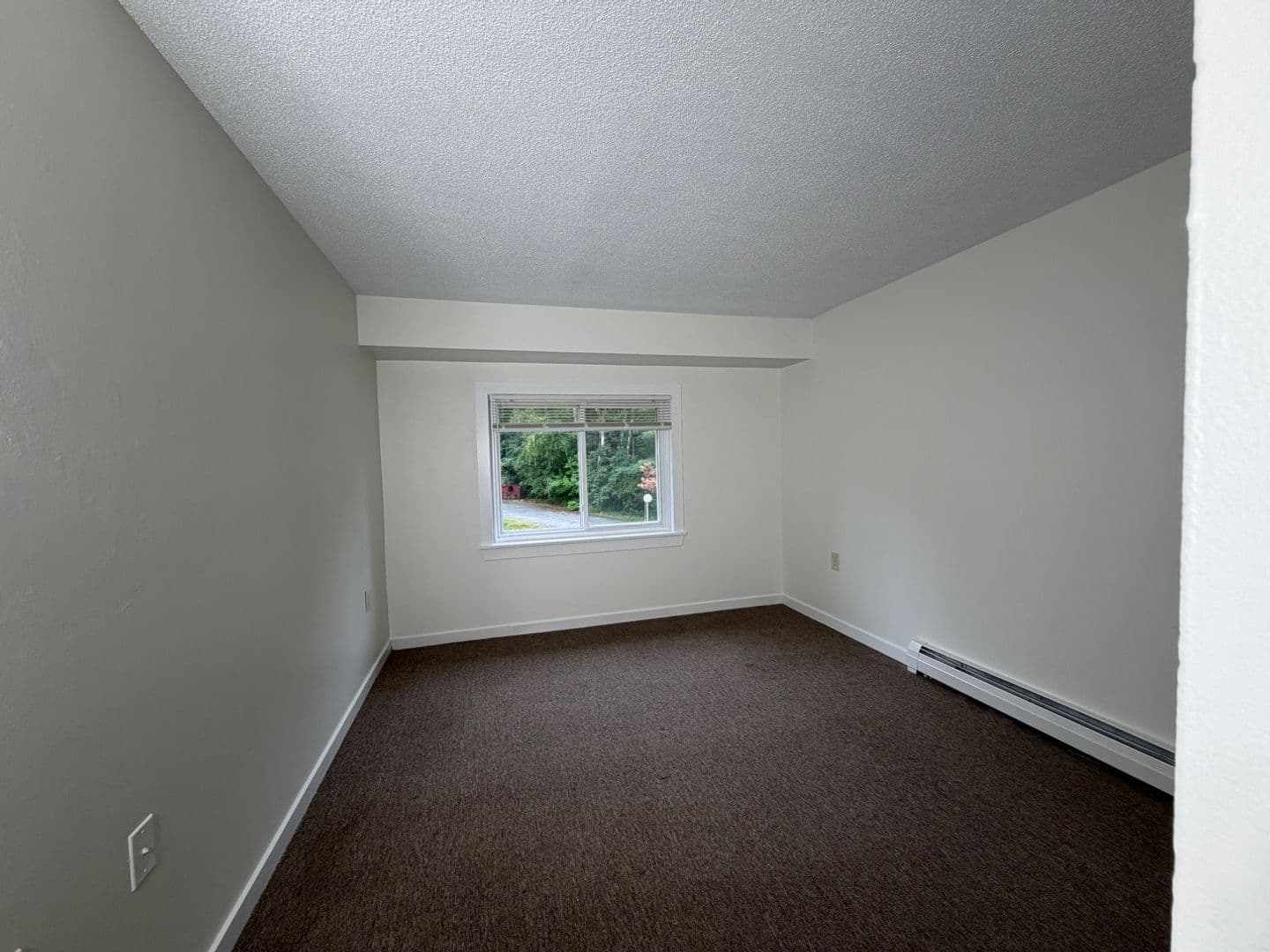 Monmouth Apartment: 293 Blue Road