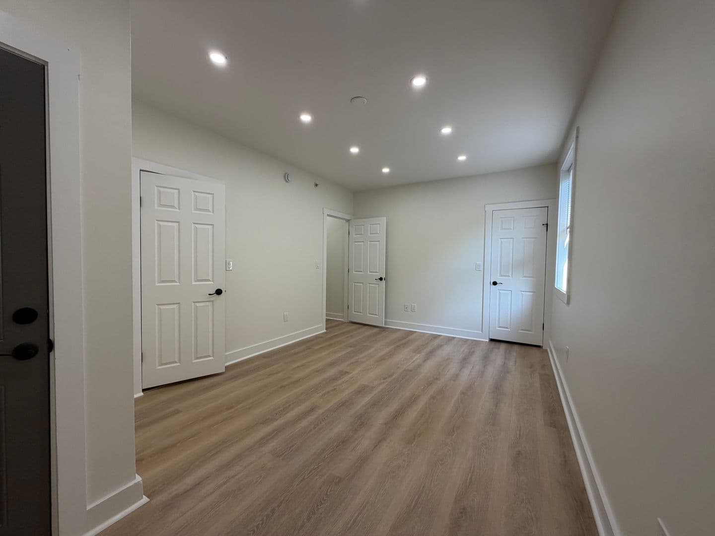 Gardiner Apartment: 41 Highland Ave